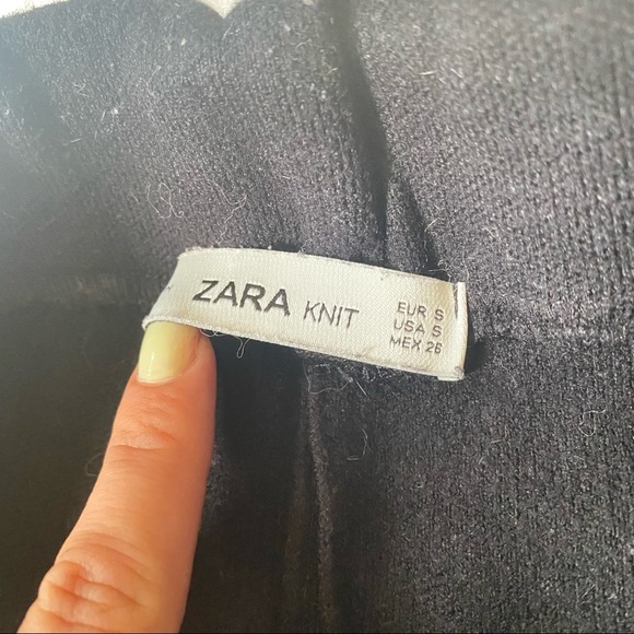 Black Zara Knit Ankle Length Cropped Pants Side Stripe Size Small - Picture 3 of 8